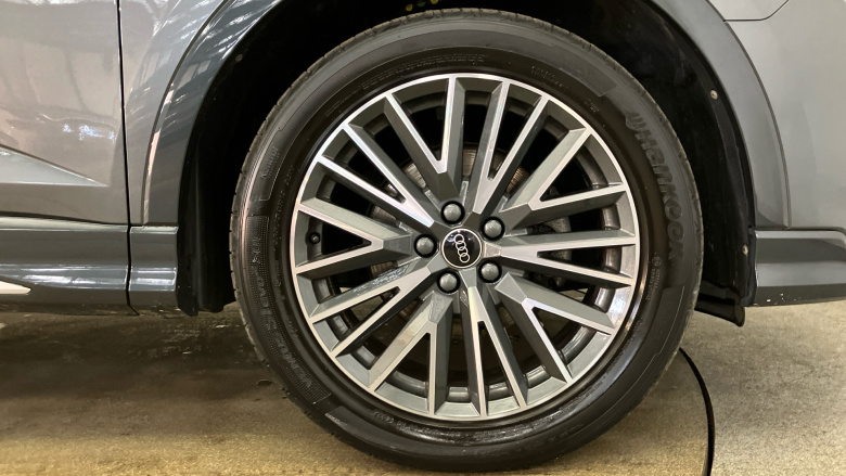 Audi Q3 35 TFSI S Line 5dr Petrol Estate